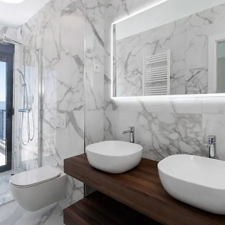 Villa Luxury Ovation Heated Pool Sea View Jesenice (Split-Dalmatia)