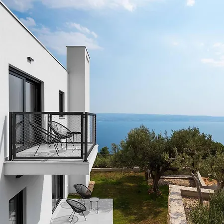 Luxury Ovation Heated Pool Sea View Villa Jesenice (Split-Dalmatia)